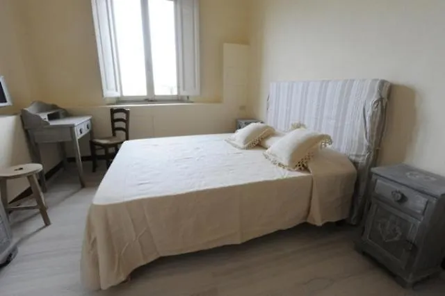 ** Guest house Bed And Breakfast Le Chiarine Siena Italy