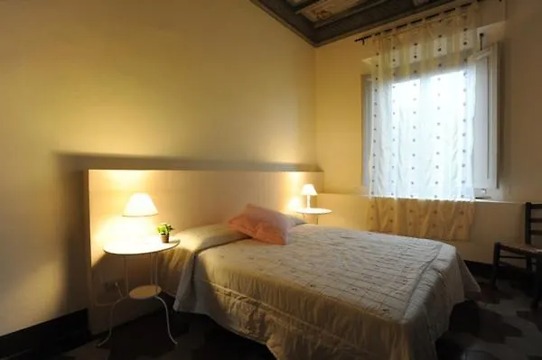 Bed And Breakfast Le Chiarine Siena Guest house